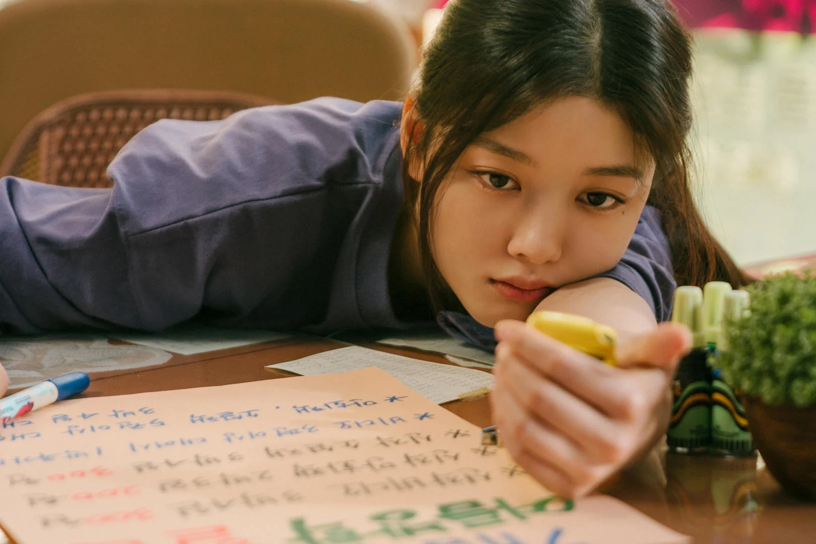 You are currently viewing เรื่องย่อภาพยนตร์ 20th Century Girl 20 เซนจูรี่ รักนี้ซาบซ่า (2022)