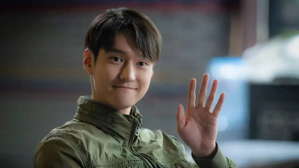 Read more about the article 10 เรื่องน่ารู้ของ โกคยองพโย (Go Kyung Pyo) ประวัติและผลงาน