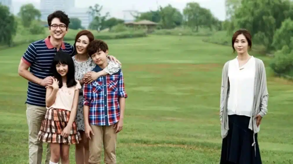 Read more about the article เรื่องย่อซีรีส์ Mama (2014)