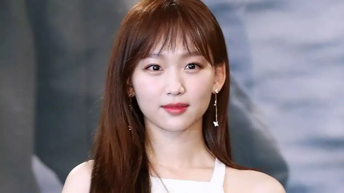 Read more about the article รู้จักจินกีจู พร้อมประวัติและผลงาน