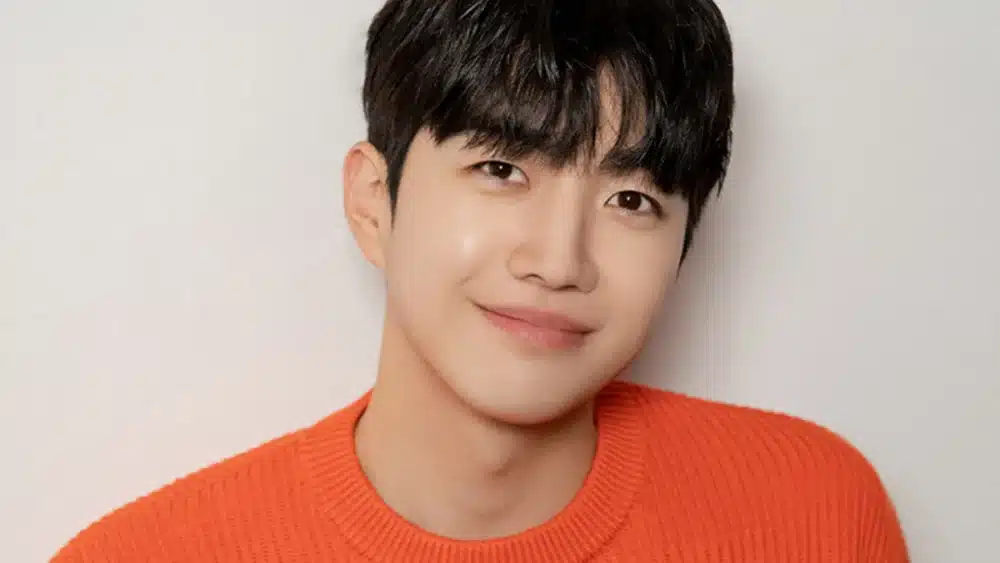 Read more about the article 10 เรื่องน่ารู้ของคังฮุน (Kang Hoon) พร้อมประวัติและผลงาน