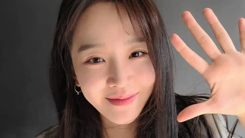 Read more about the article 10 เรื่องน่ารู้ของชินฮเยซอน (Shin Hye Sun)