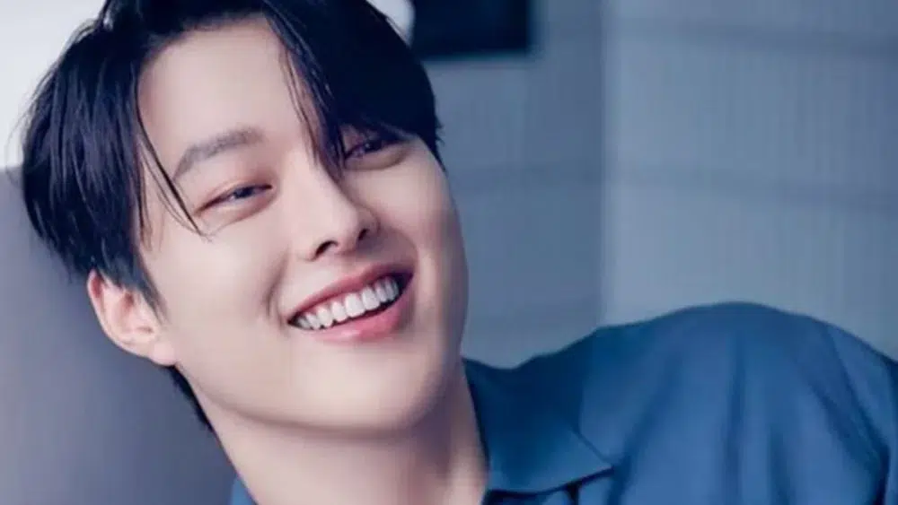 Read more about the article 8 เรื่องน่ารู้ของนักแสดงหนุ่ม จางกียง (Jang Ki Yong)