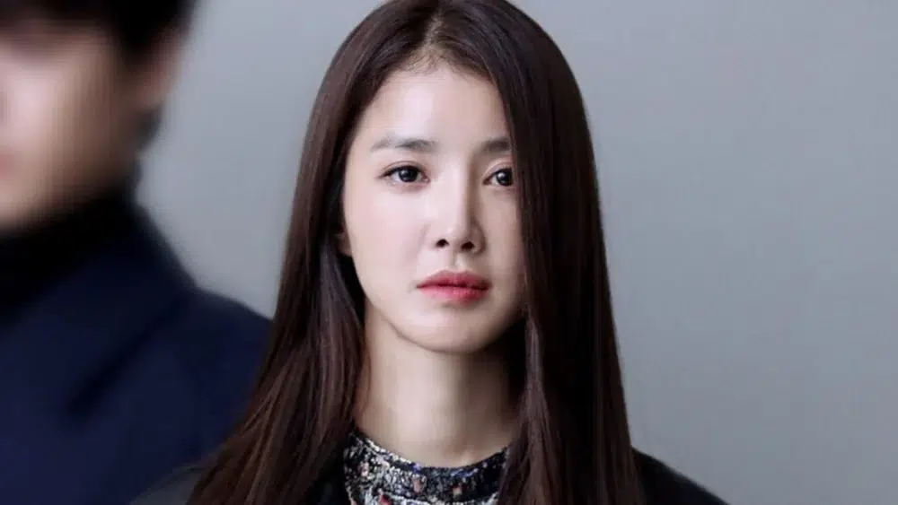 Read more about the article 10 เรื่องราวของ อีชียอง ที่คุณอาจไม่เคยรู้มาก่อน