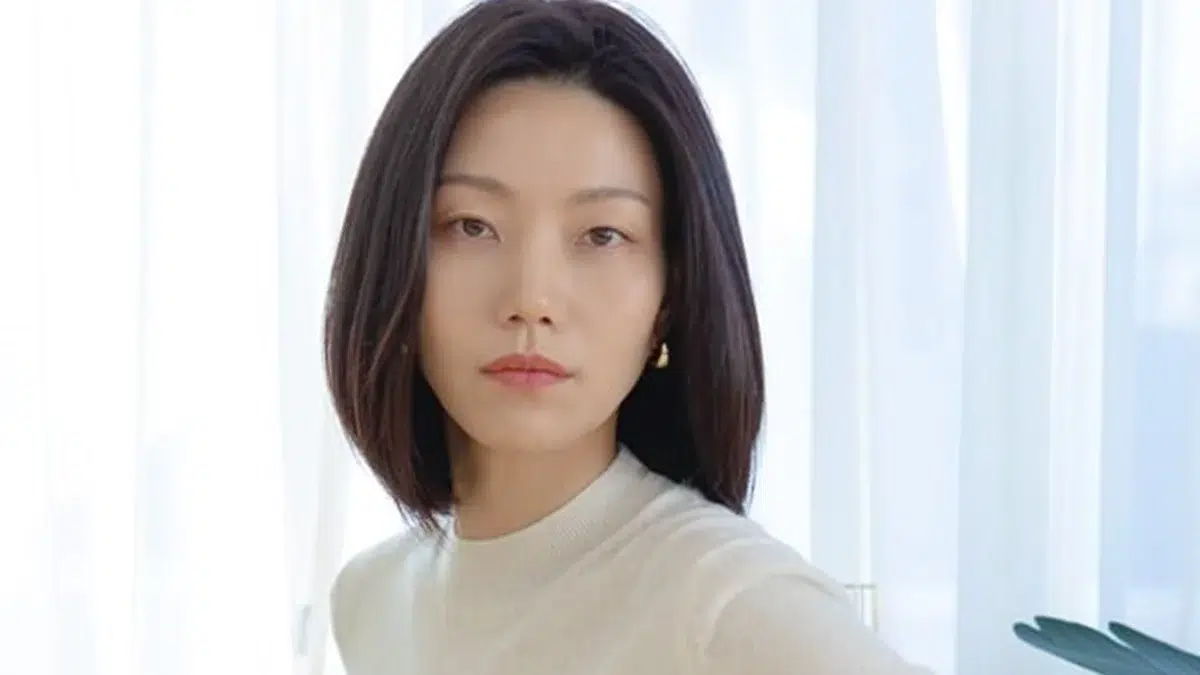 You are currently viewing รู้จักคิมชินรก (Kim Shin Rok) พร้อมประวัติและผลงาน