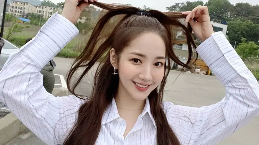 Read more about the article รู้จัก พัคมินยอง (Park Min Young) พร้อมประวัติและผลงาน