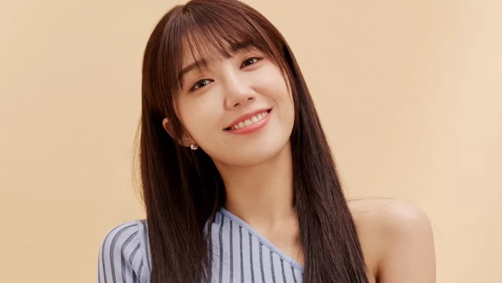 Read more about the article รู้จัก จองอึนจี (Jung Eun Ji) พร้อมประวัติและผลงาน
