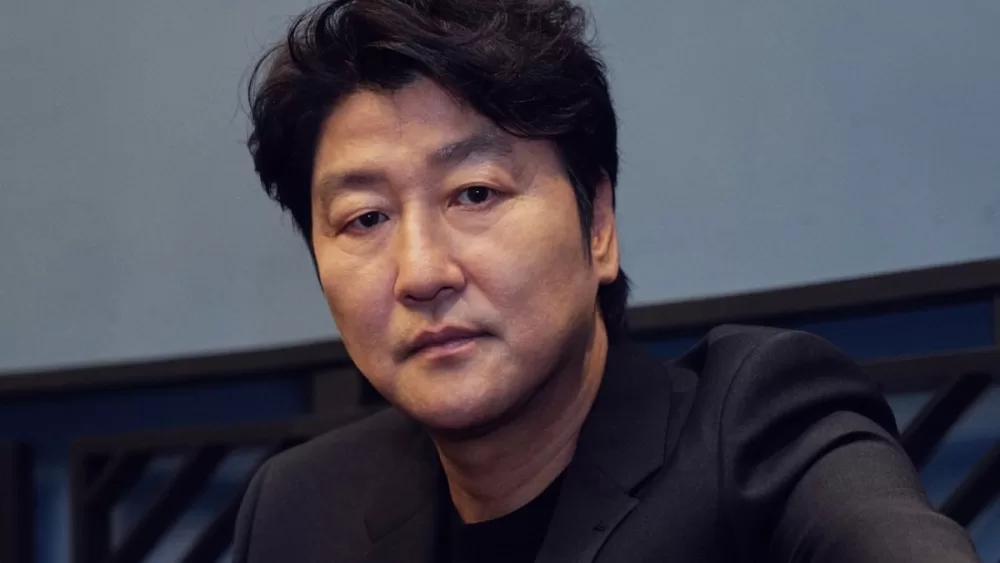 Read more about the article ประวัติและผลงานของนักแสดง ซงคังโฮ (Song Kang Ho)