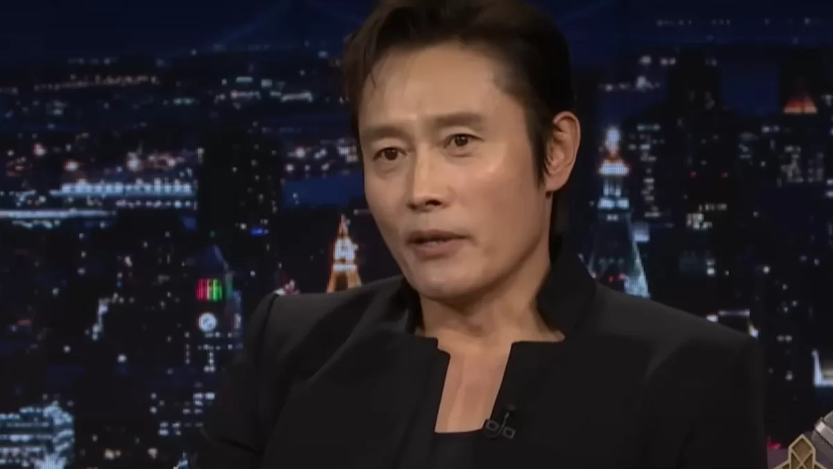 Read more about the article อีบยองฮอน (Lee Byung Hun) พูดถึง ‘Squid Game 3’ และความเป็นไปได้ของภาคแยก ‘Front Man’ ในรายการ ‘The Tonight Show’