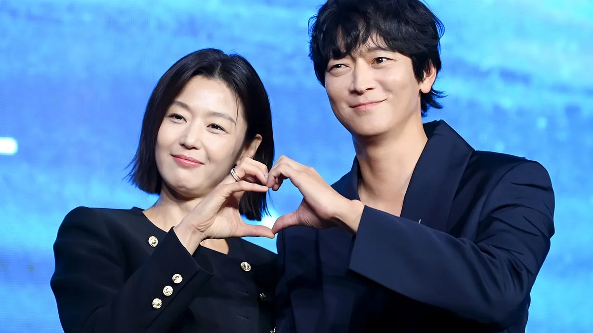Read more about the article จอนจีฮยอน (Jun Ji Hyun) เลือกแสดง Tempest เพราะ คังดงวอน (Kang Dong Won): “ฉันเป็นแฟนตัวยงมานานแล้ว”