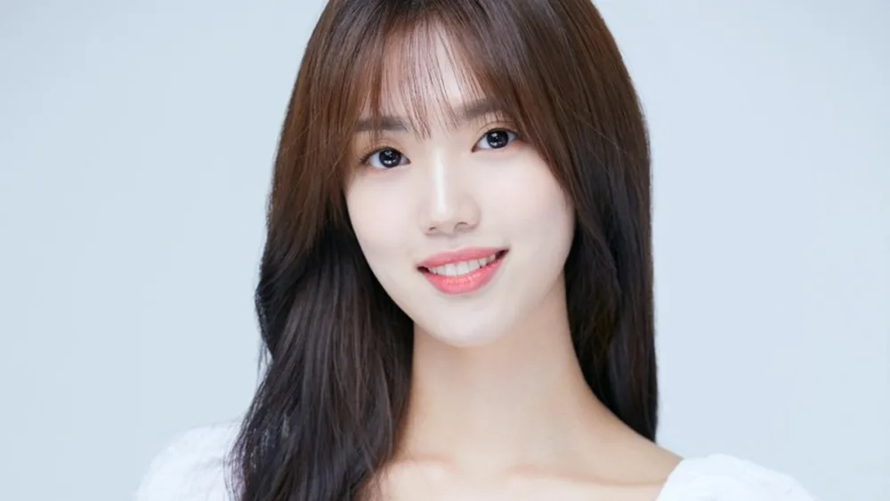 Read more about the article รู้จักยุนซออา (Yoon Seo Ah) นักแสดงสาวที่ผ่านงานบันเทิงตั้งแต่วัยเยาว์