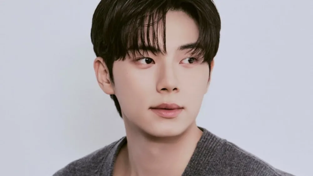 Read more about the article ดิสแพทสัมภาษณ์ อีแชมิน ทุกเรื่องราวกับการแสดงเกินร้อยใน Bon Appétit, Your Majesty