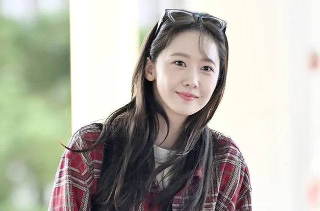 Read more about the article ยุนอา (YoonA) โชว์ทักษะการเต้นสุดเป๊ะกับทริปรางวัล Bon Appétit, Your Majesty ยืนยันความเป็นเซ็นเตอร์วง SNSD