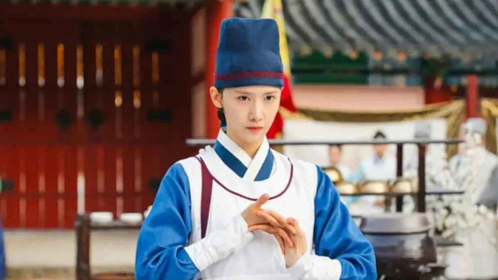 Read more about the article เพื่อนนักแสดงเผยตัวตน ยุนอา (YoonA) เป็นอย่างไรในกองถ่าย Bon Appétit, Your Majesty
